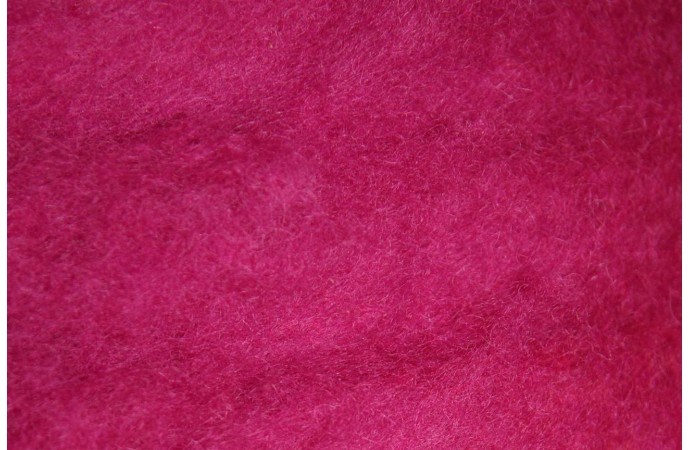 Ciklamena krāsas Jaunzēlandes vilnas kārsums (24-26 mic.)